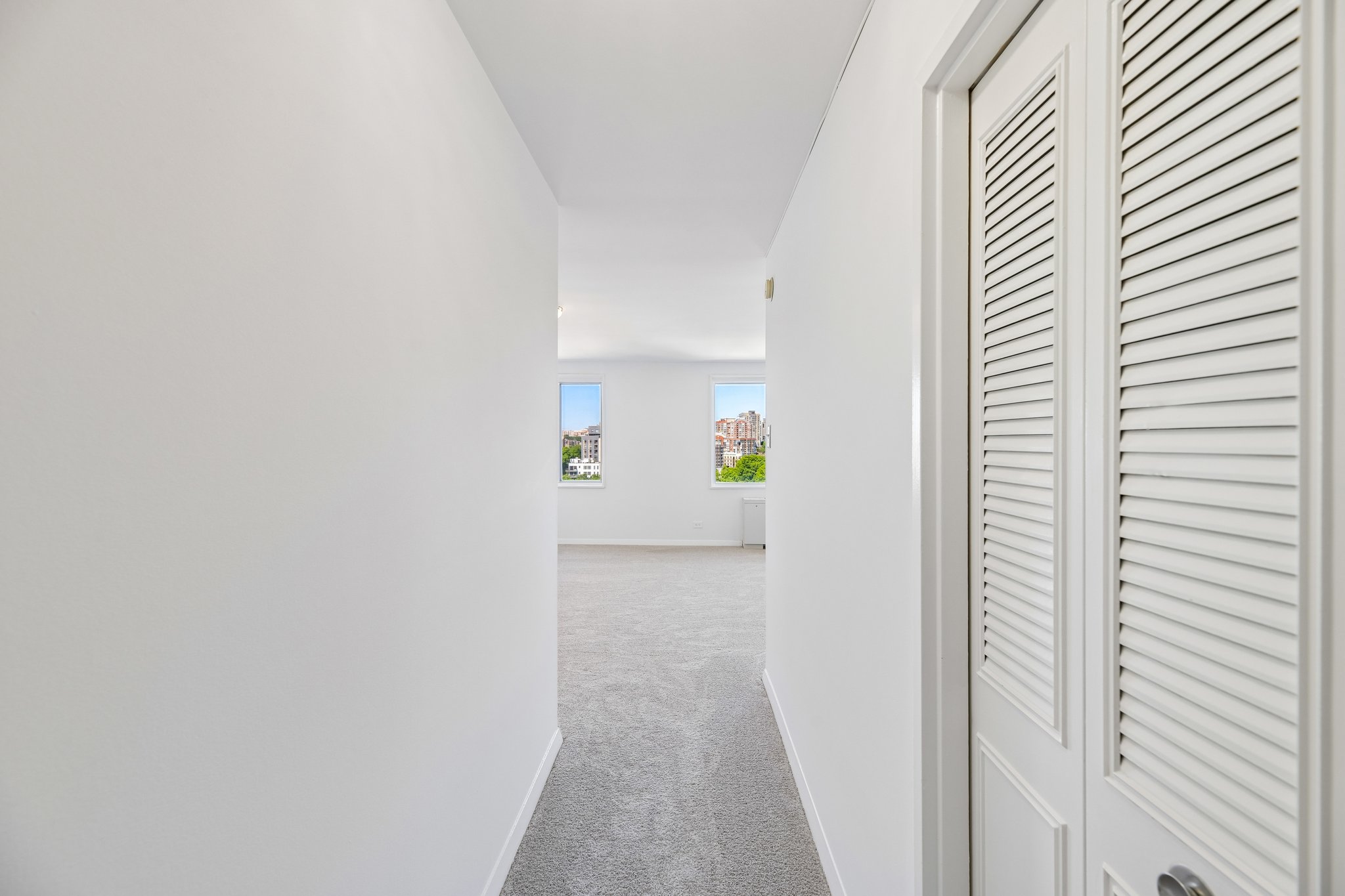 N Nash St 1109-S1305-022.jpg
