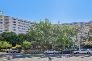 N Nash St 1109-S1305-001.jpg
