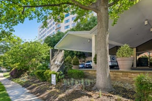 N Nash St 1109-S1305-004.jpg