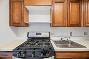 N Nash St 1109-S1305-020.jpg