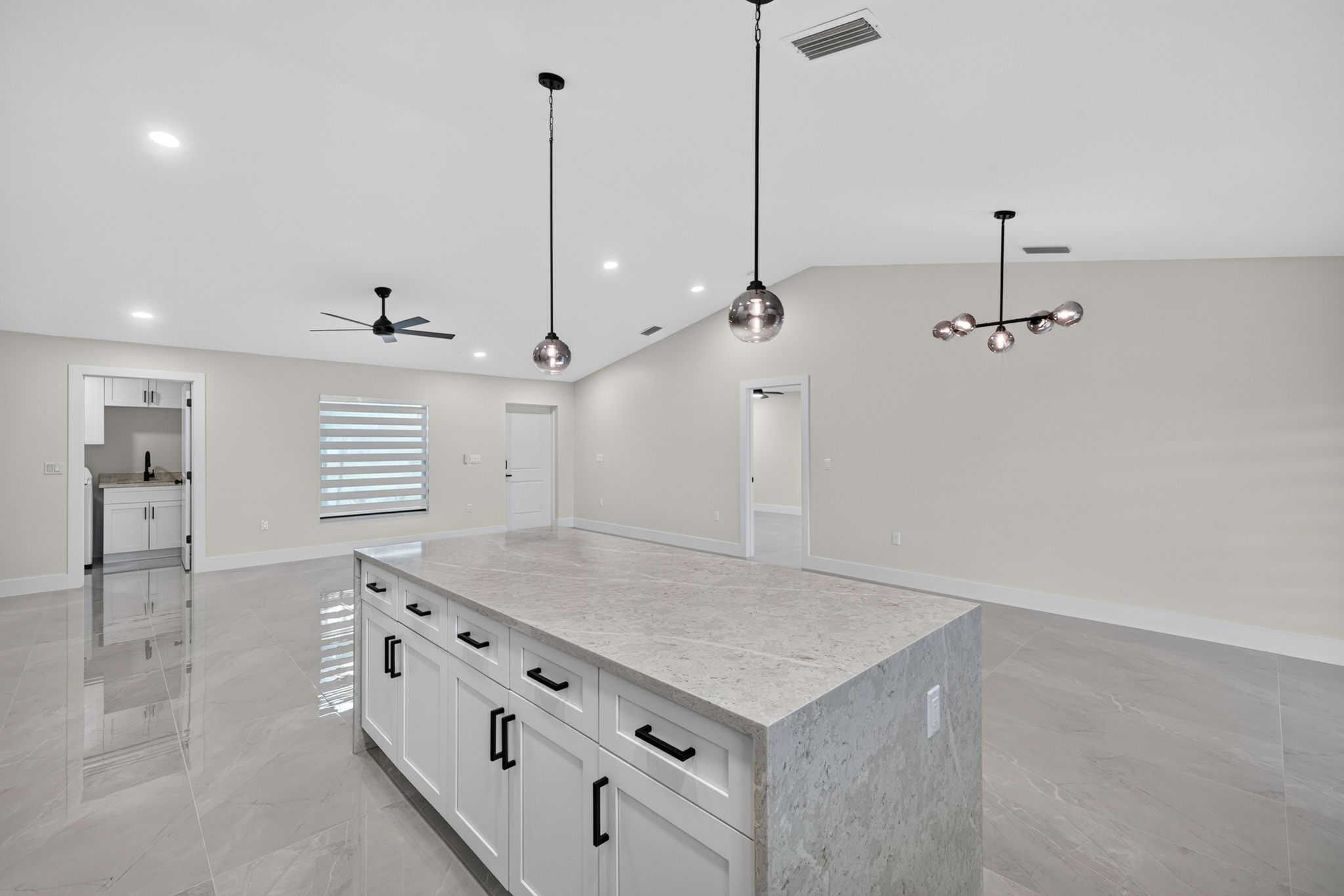 Kitchen 4 of 4