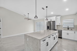 Kitchen 3 of 4