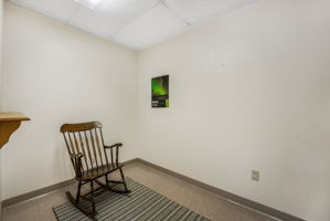  Photo 33