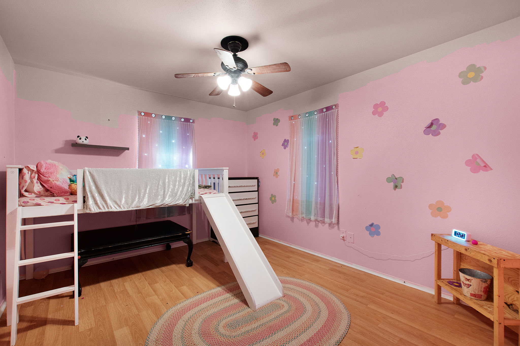  Photo 10