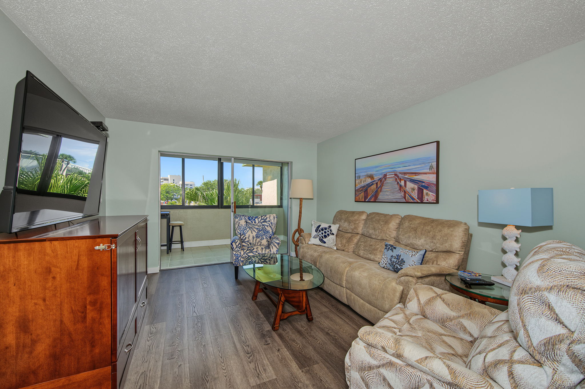 Living Room 1-e