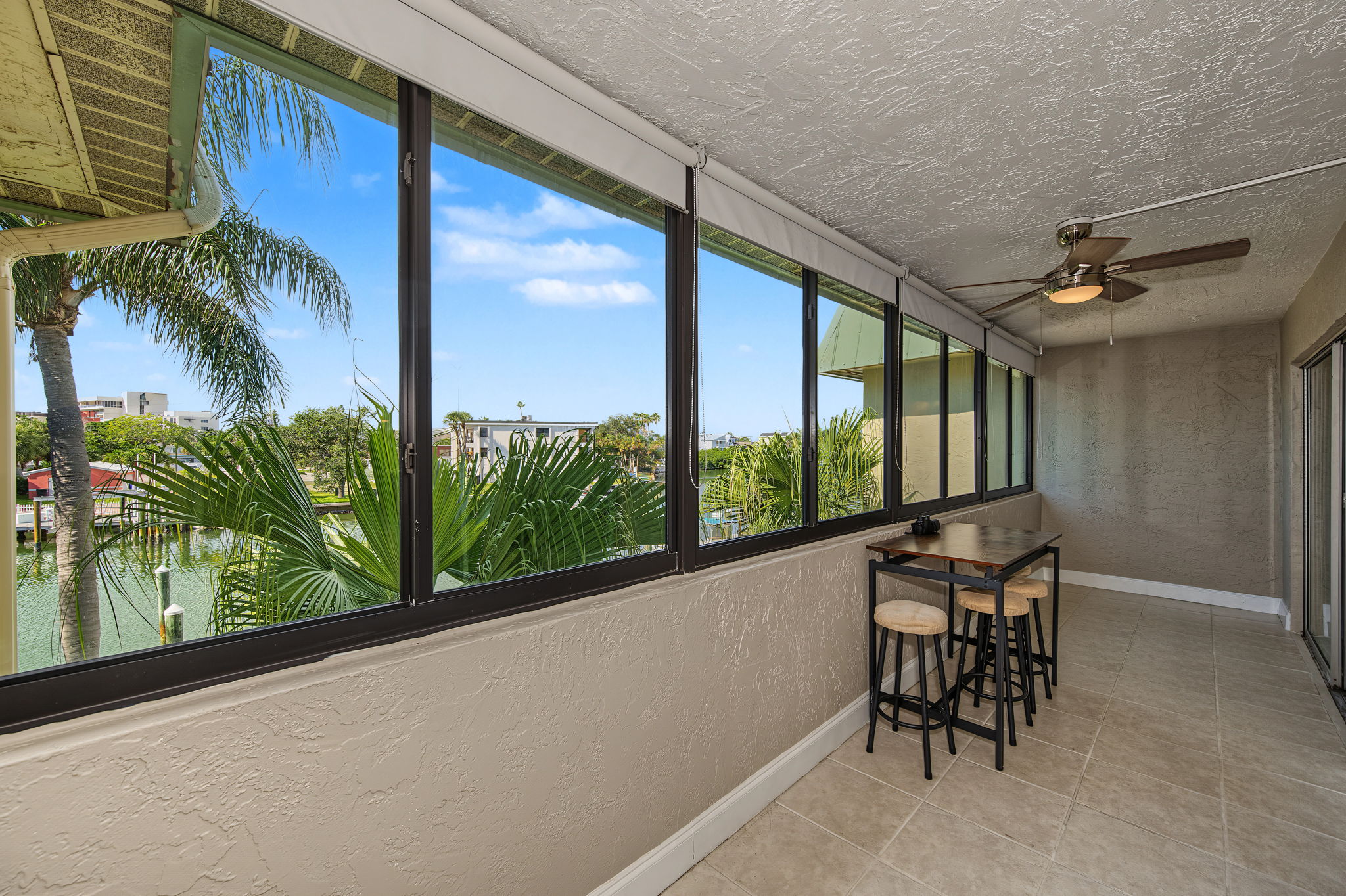 Sun Room 3-e