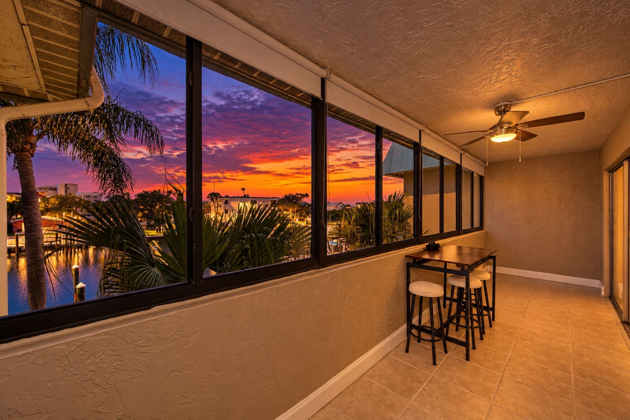 Sun Room 3-e-VT