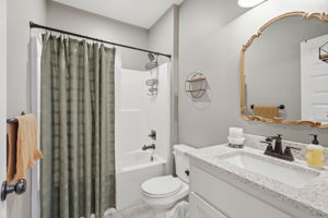 Photo 38