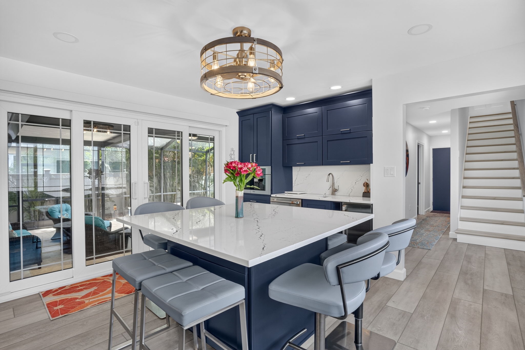 Breakfast Nook 1 of 5