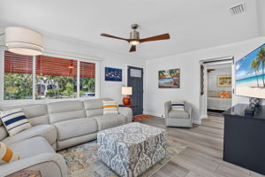 Living Room 3 of 4