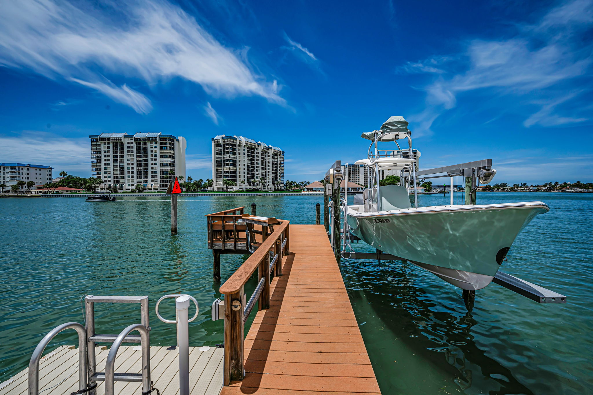 Dock1