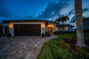 Front Exterior26