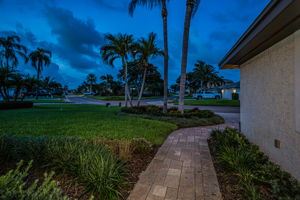 Frontyard20