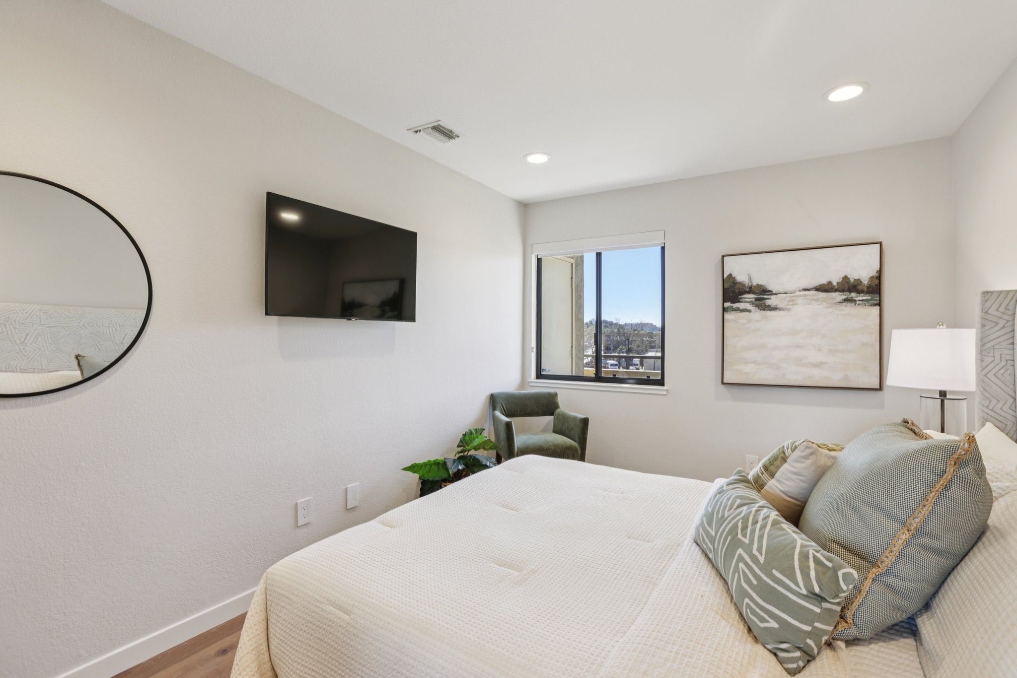 Alta Vista Drive 106-S1203-016.jpg