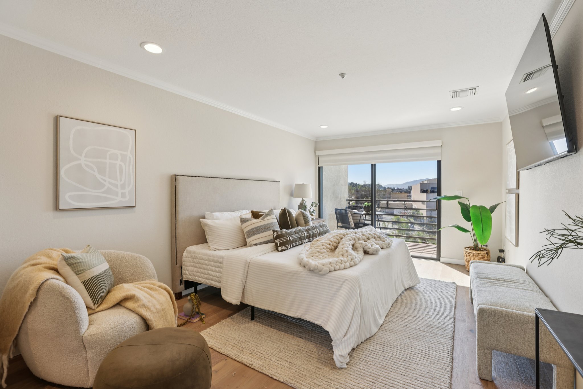 Alta Vista Drive 106-S1203-017.jpg