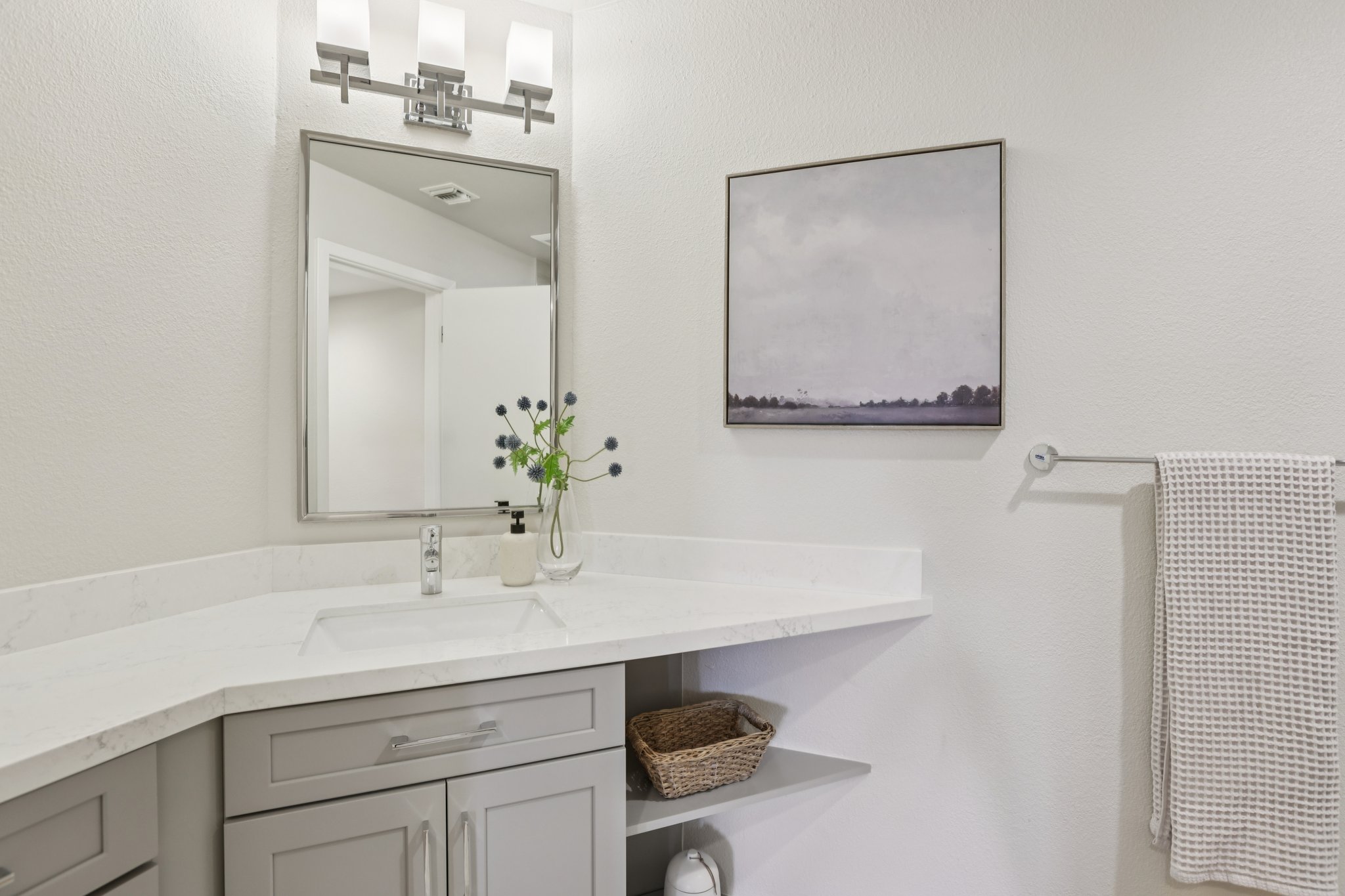 Alta Vista Drive 106-S1203-023.jpg