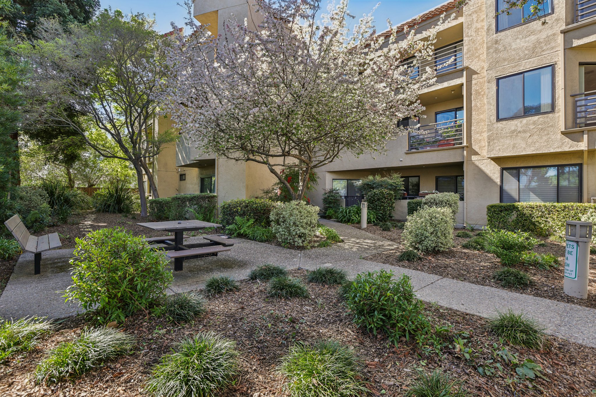 Alta Vista Drive 106-1203-906.jpg