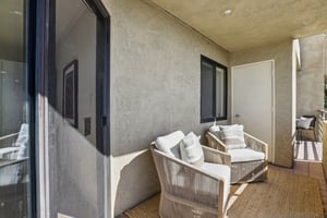 Alta Vista Drive 106-S1203-032.jpg