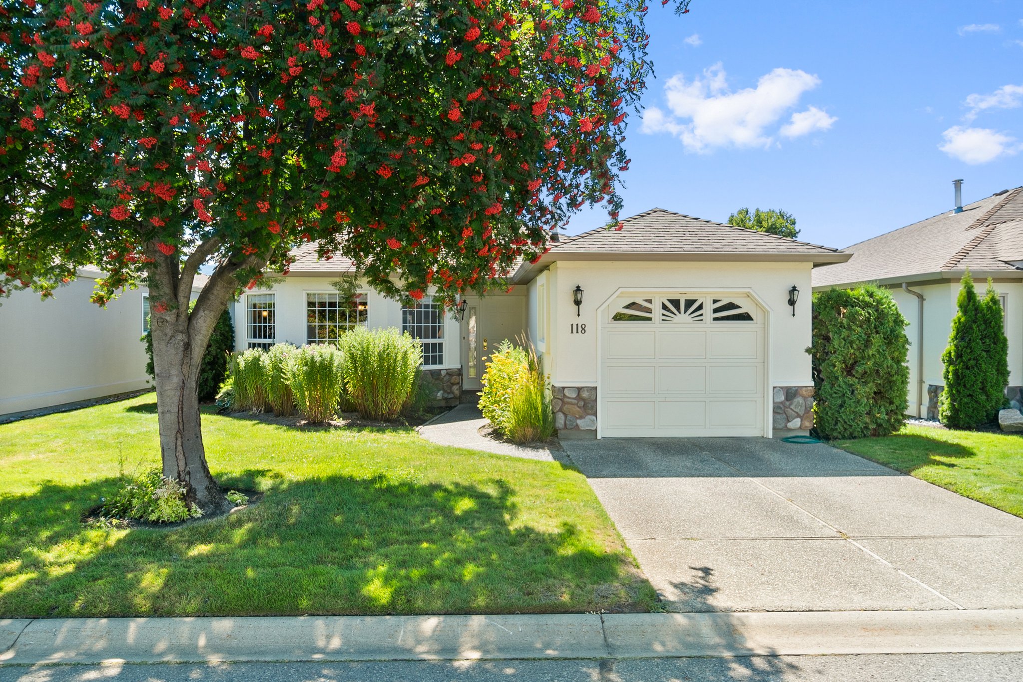 1201 Cameron Ave Unit 118, Kelowna, BC V1W 3R8 Peak Exposure