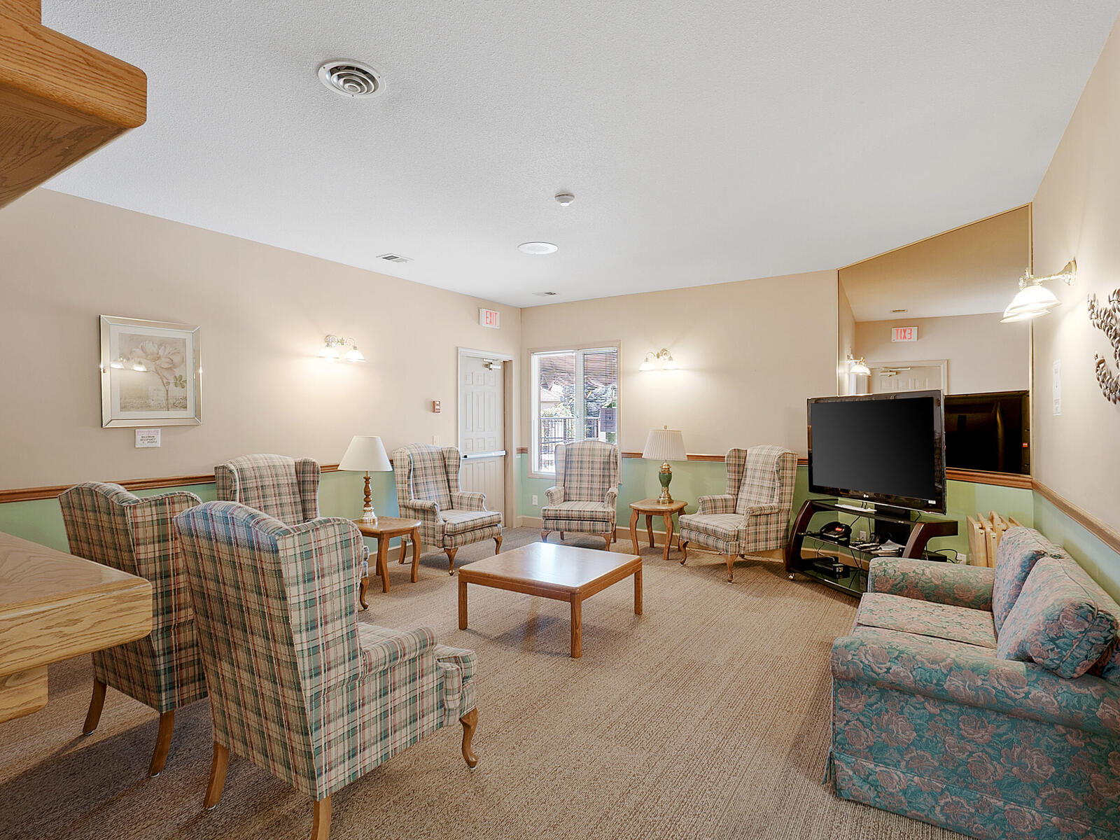 1201 Cameron Ave Unit 118, Kelowna, BC V1W 3R8 Peak Exposure