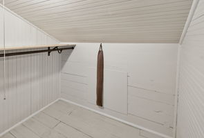  Photo 49