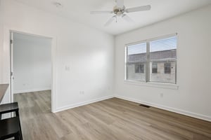 Grove Blvd 1502-S0307-004.jpg