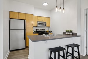 Grove Blvd 1502-S0307-010.jpg