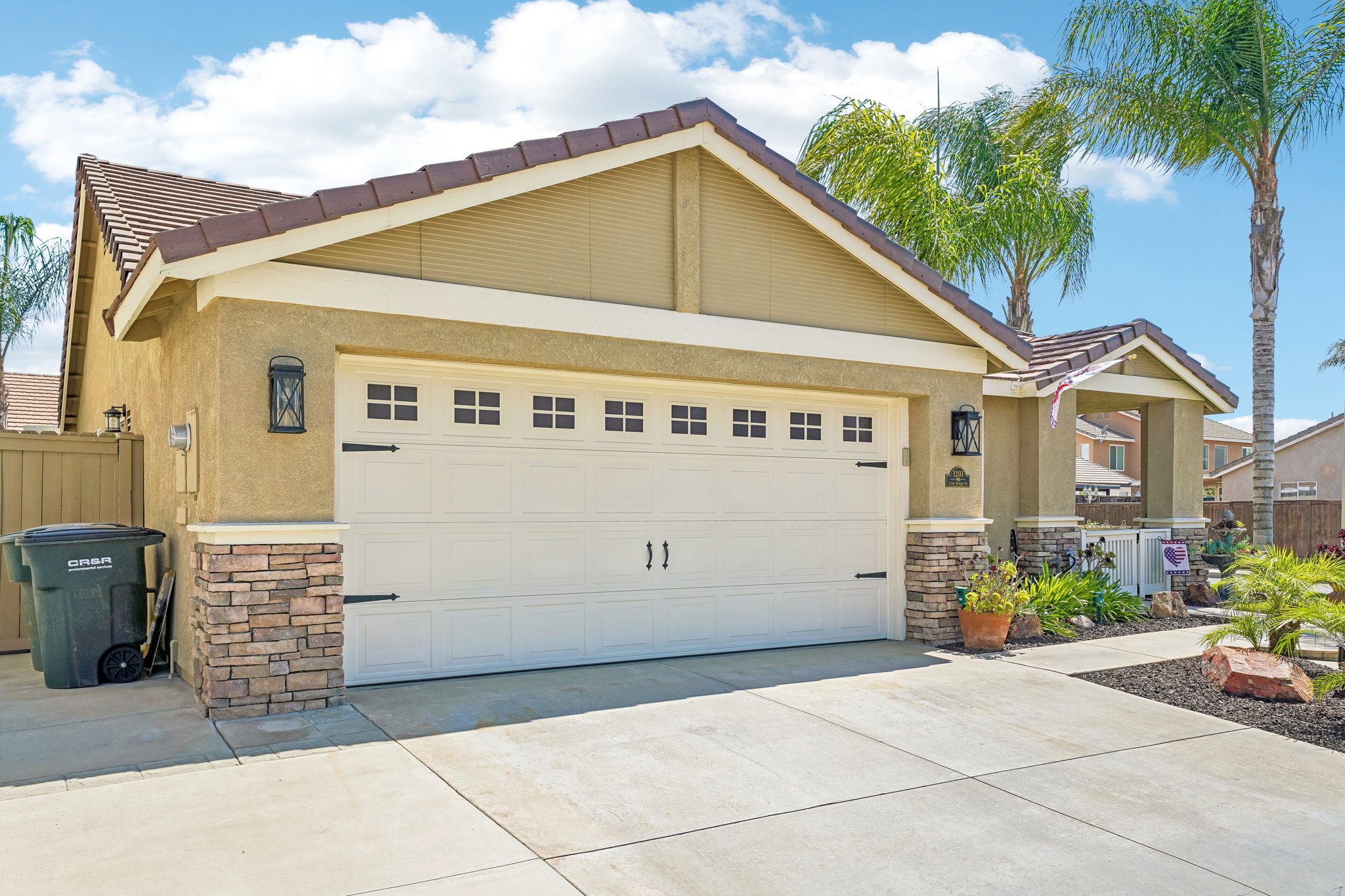 Lilac Ridge Dr-S1806-004.jpg