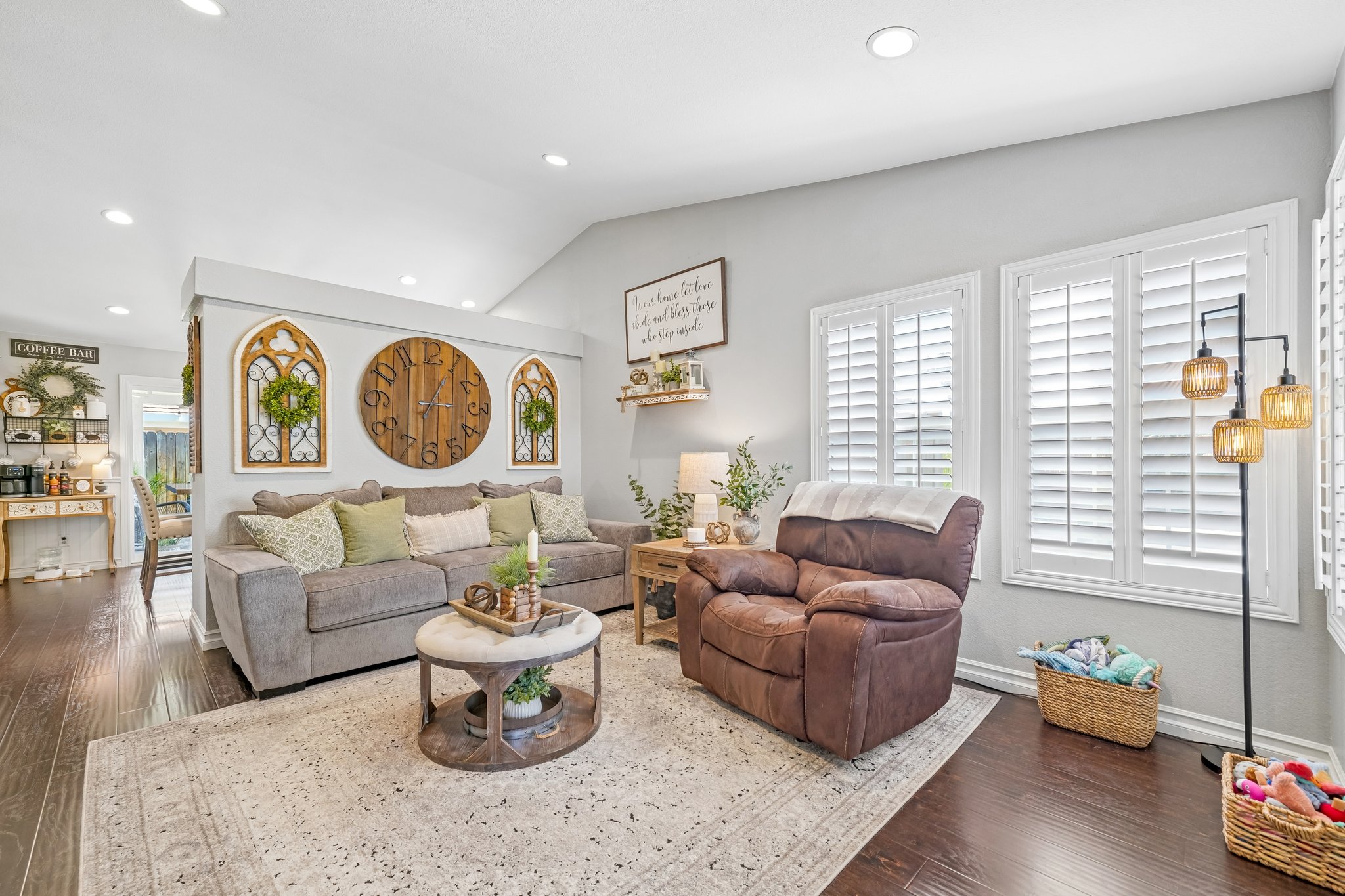 Lilac Ridge Dr-S1806-008.jpg