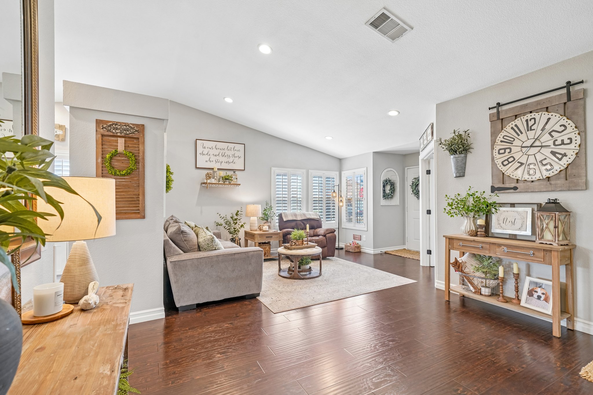 Lilac Ridge Dr-S1806-010.jpg