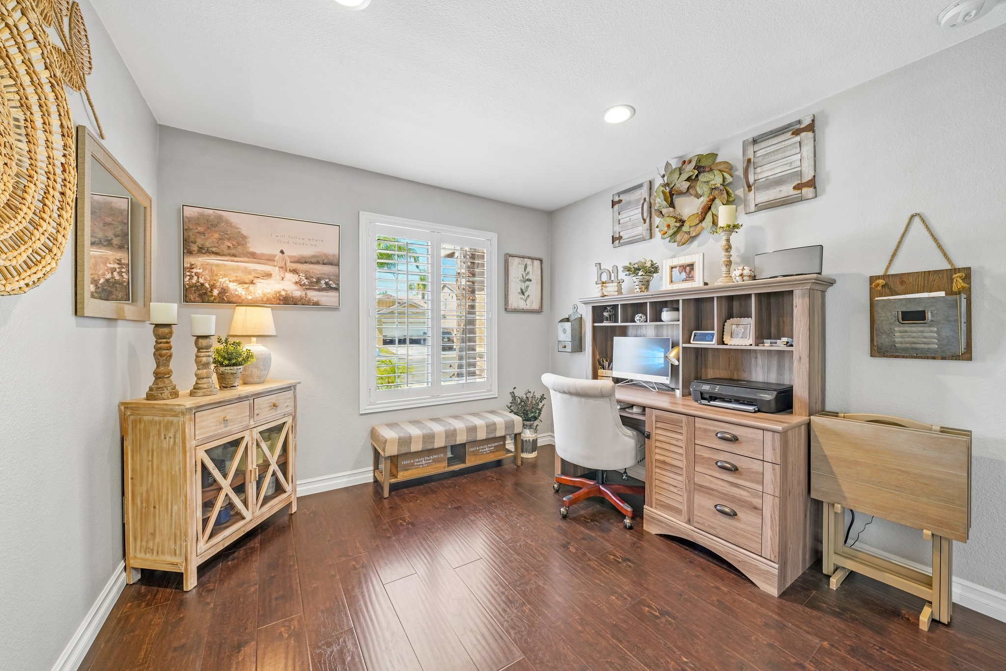 Lilac Ridge Dr-S1806-027.jpg