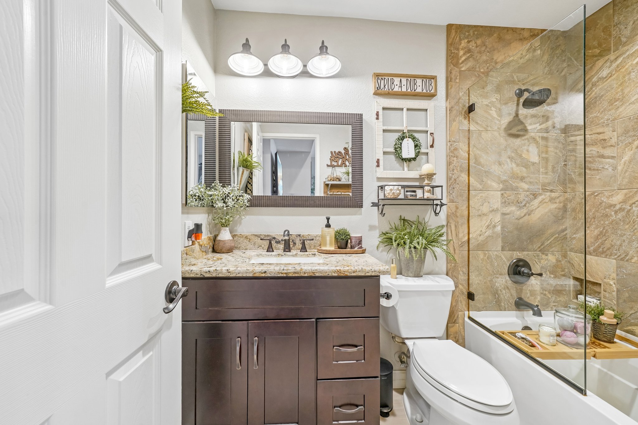 Lilac Ridge Dr-S1806-030.jpg