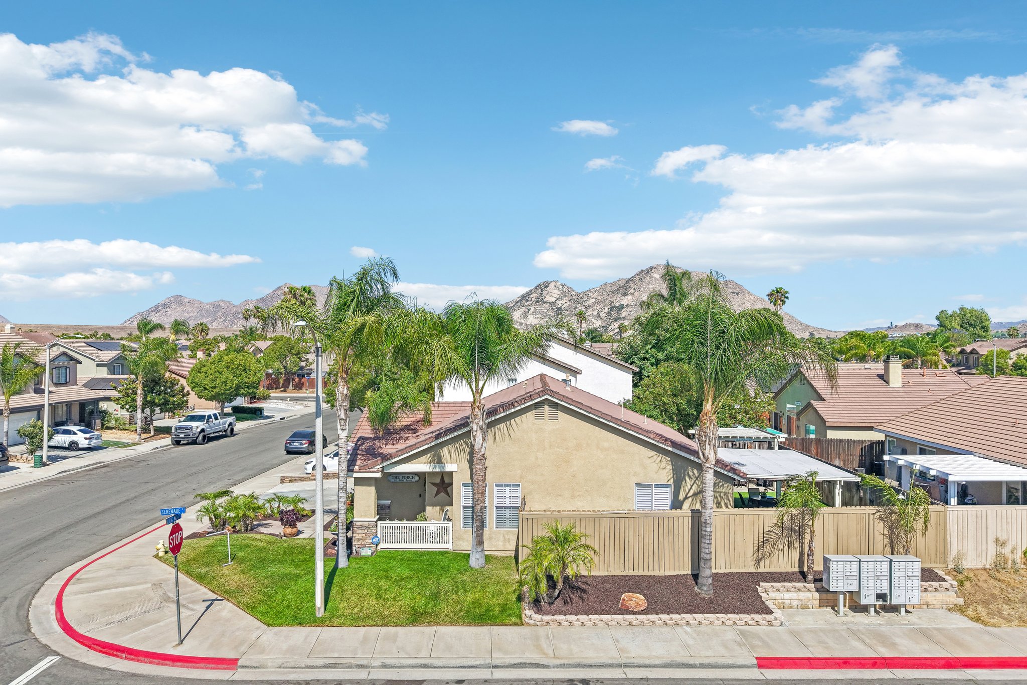 Lilac Ridge Dr-S1806-047.jpg
