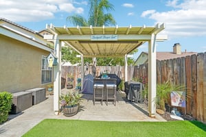 Lilac Ridge Dr-S1806-033.jpg