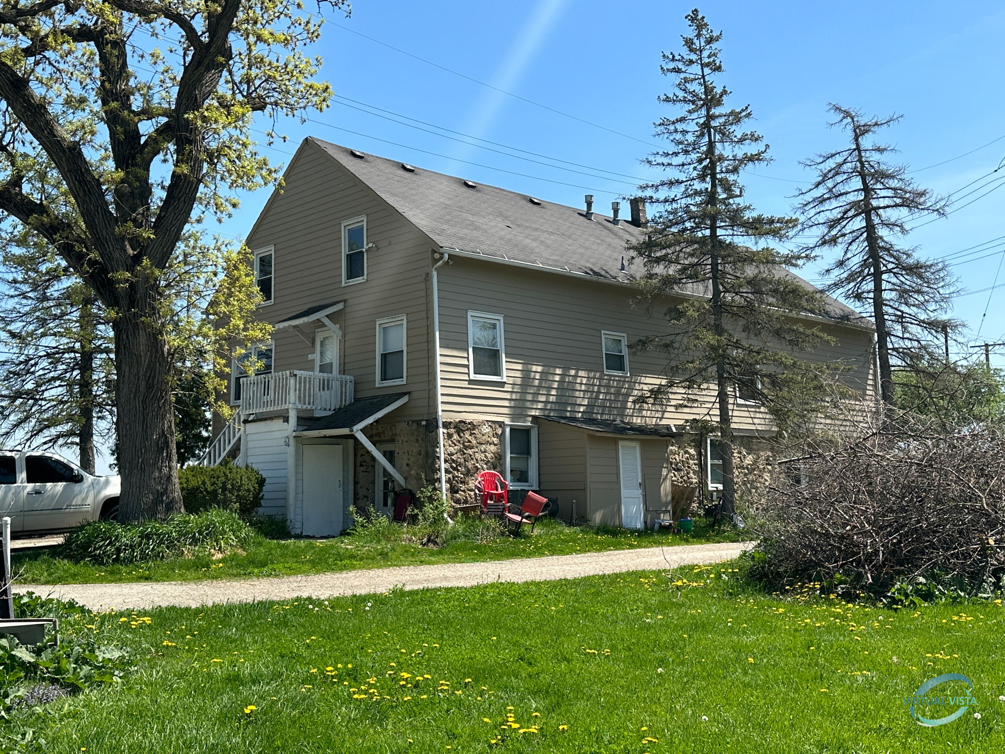  Photo 18