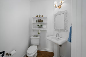  Photo 32