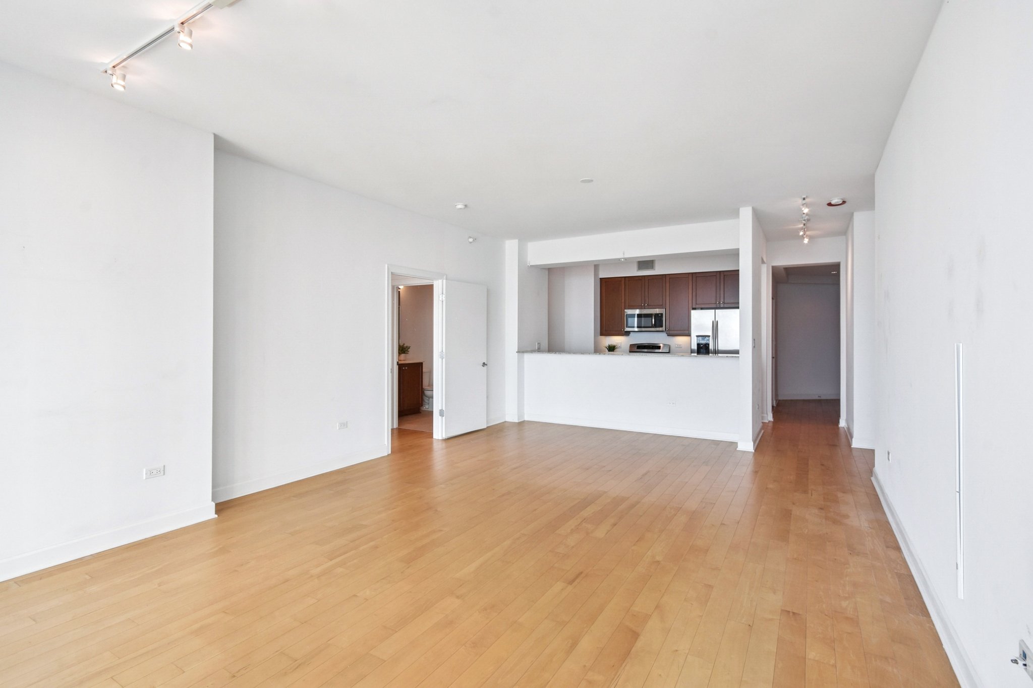 S Prairie Ave 5004-S1508-012.jpg