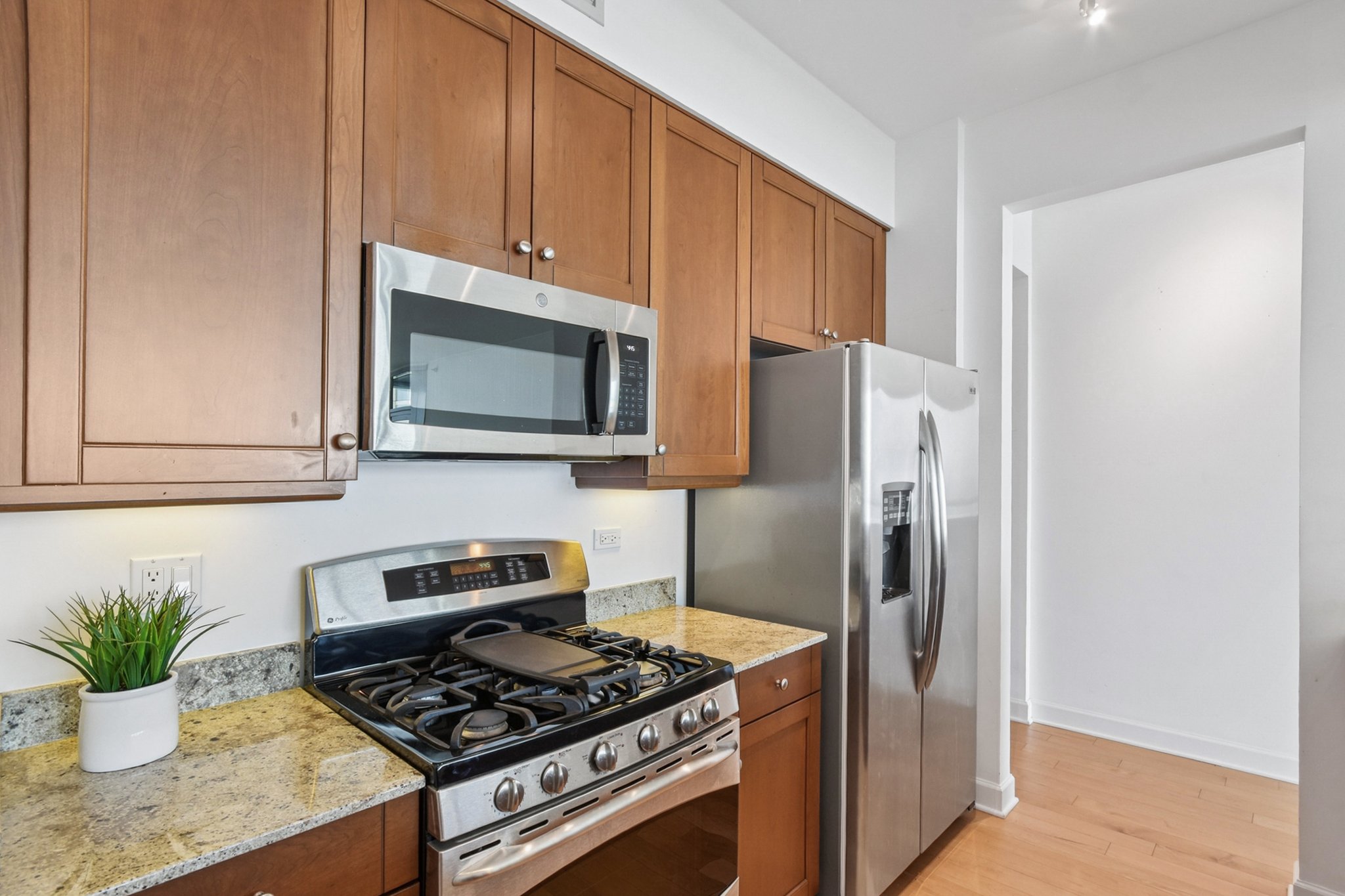 S Prairie Ave 5004-S1508-020.jpg