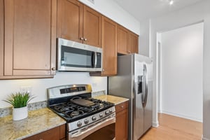 S Prairie Ave 5004-S1508-020.jpg