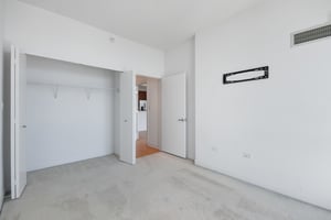S Prairie Ave 5004-S1508-027.jpg