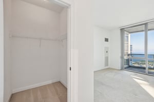 S Prairie Ave 5004-S1508-033.jpg