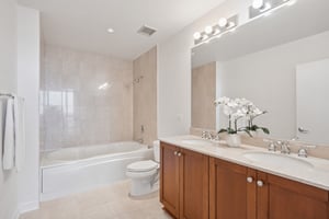 S Prairie Ave 5004-S1508-034.jpg