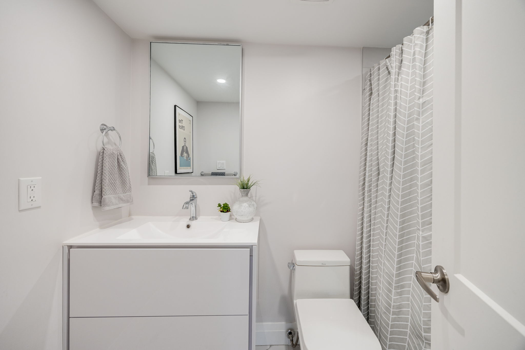 Toronto property showcase — delivered property photograph 19