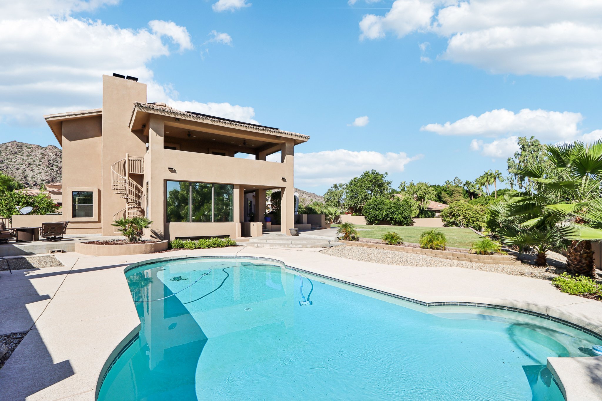 S Tuzigoot Dr-S2410-075.jpg