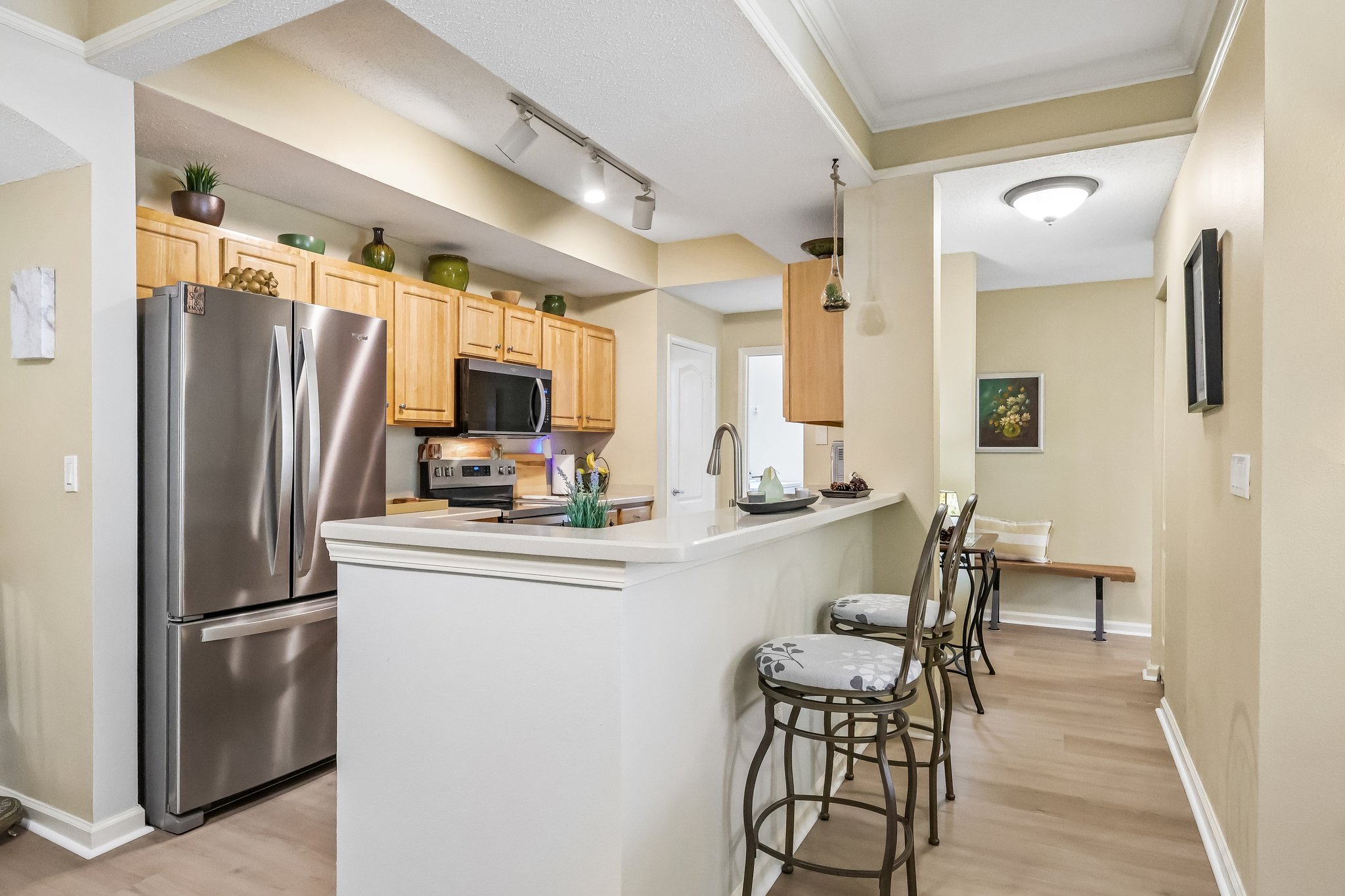 Villanova Dr 102-S1207-014.jpg