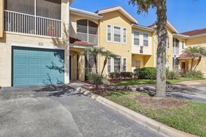 Villanova Dr 102-S1207-002.jpg