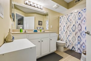 Villanova Dr 102-S1507-6-005.jpg