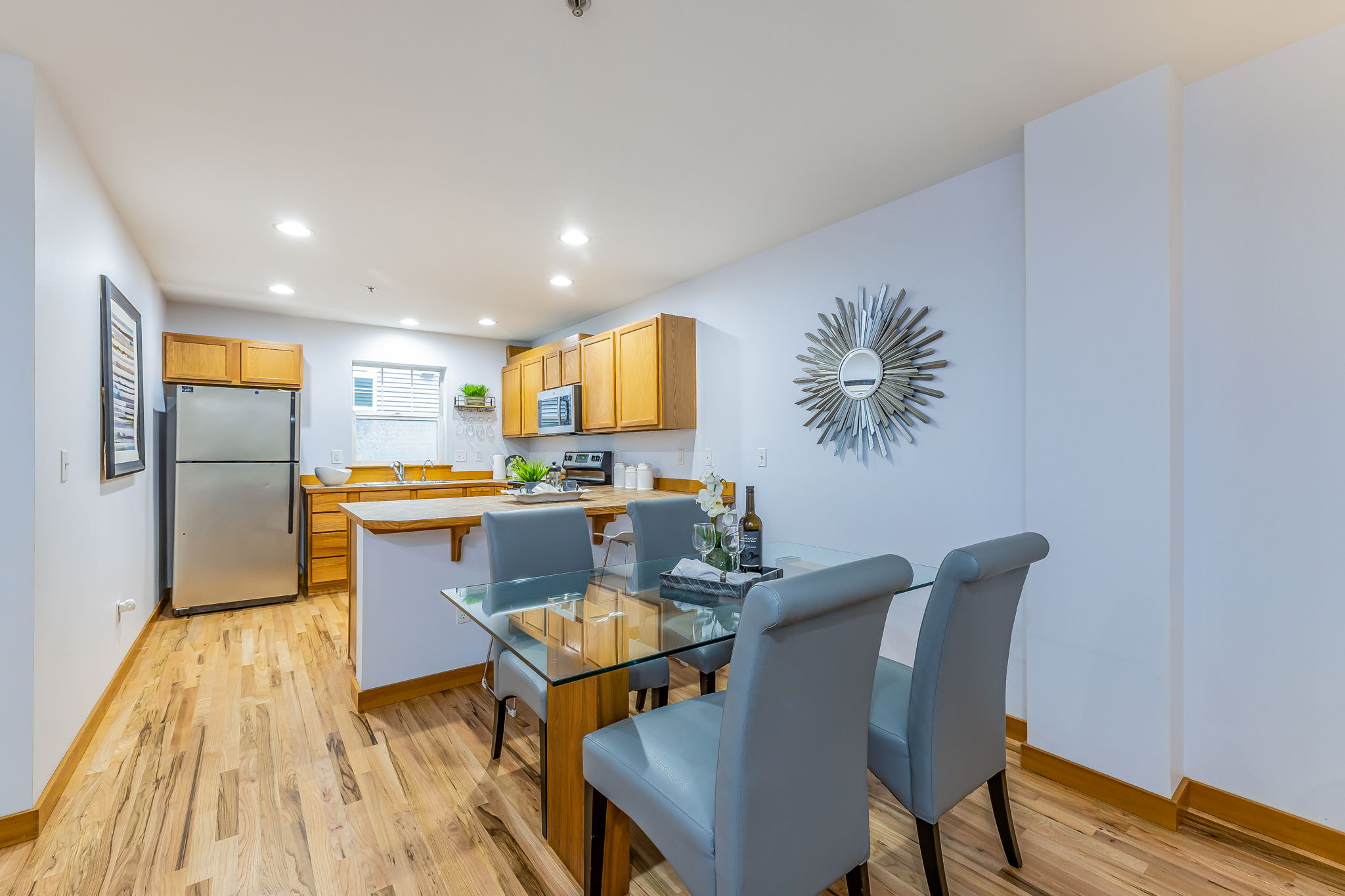 12018 31st Ave NE, Seattle, WA 98125, USA Photo 12