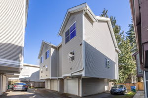 12018 31st Ave NE, Seattle, WA 98125, USA Photo 41