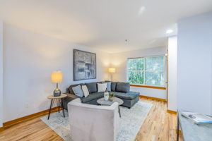 12018 31st Ave NE, Seattle, WA 98125, USA Photo 15